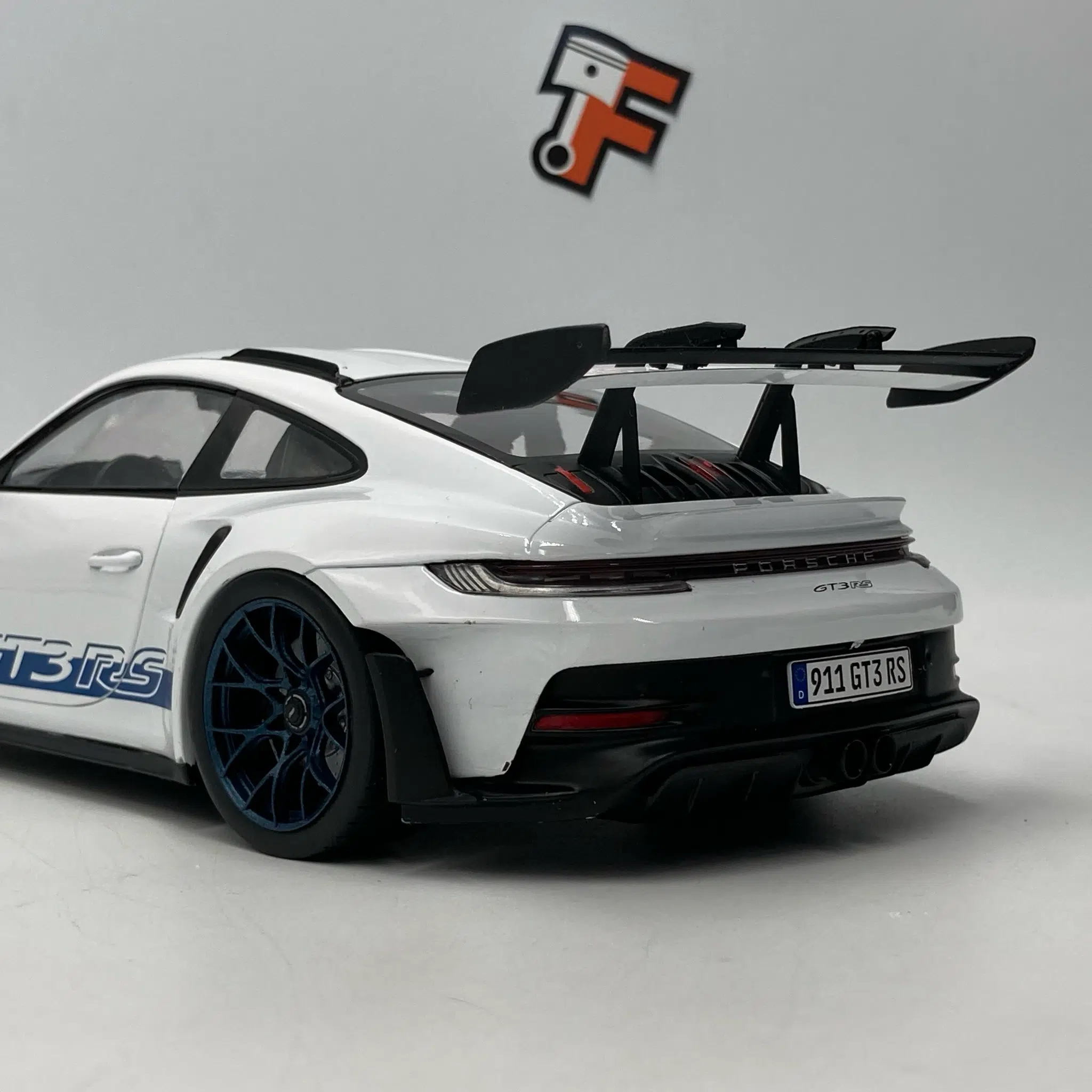 Porsche 911 992 GT3 RS 2024 – Image 5
