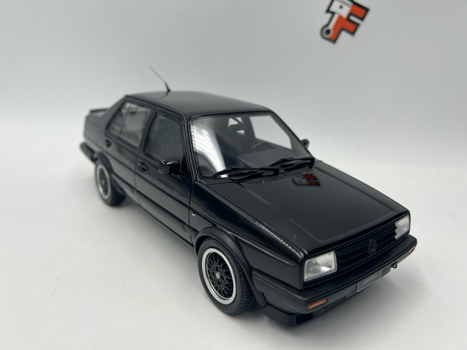 VW Jetta MK II 1987 noire – Image 2