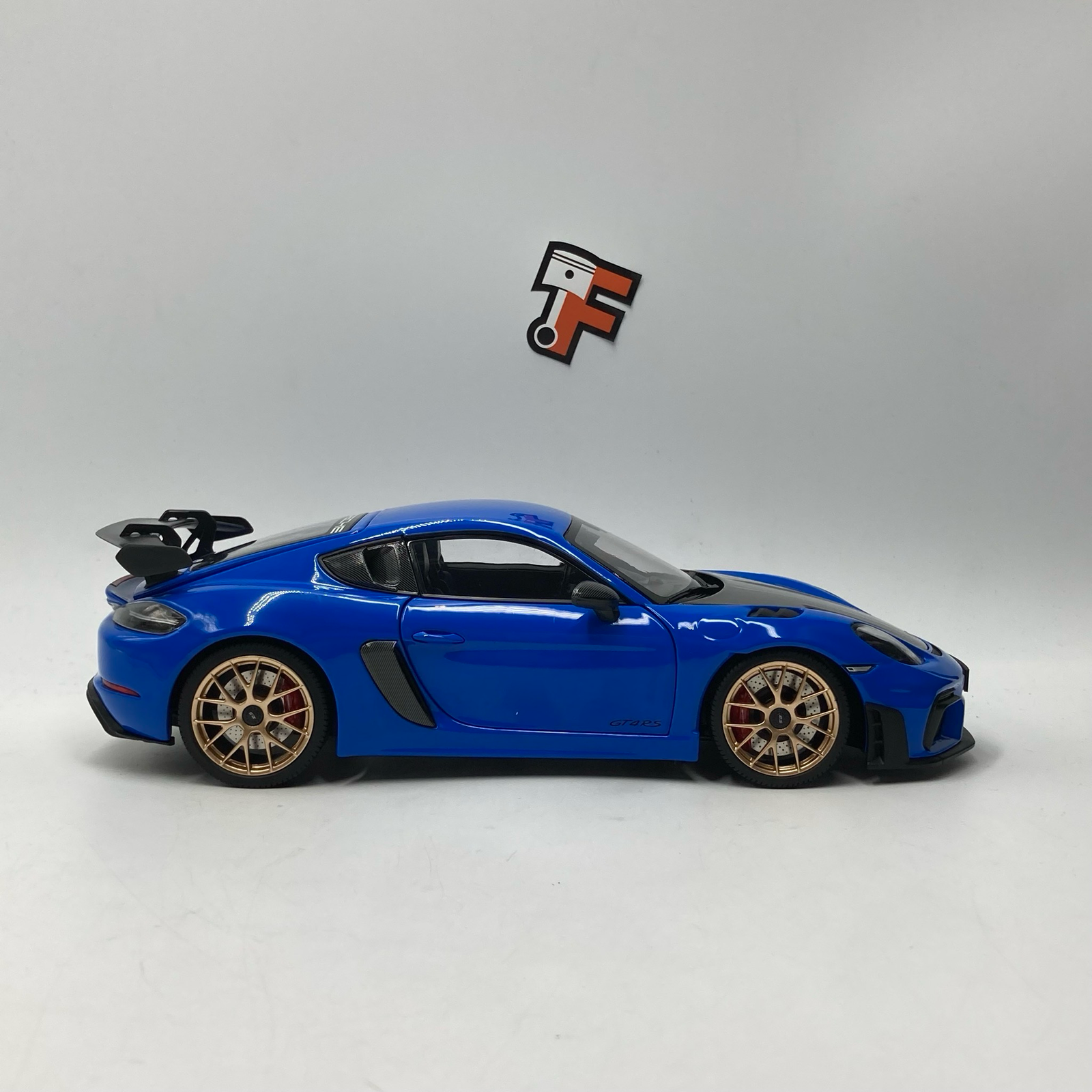 Porsche Cayman GT4 RS 2024 - Blue Weissach Package – Image 3