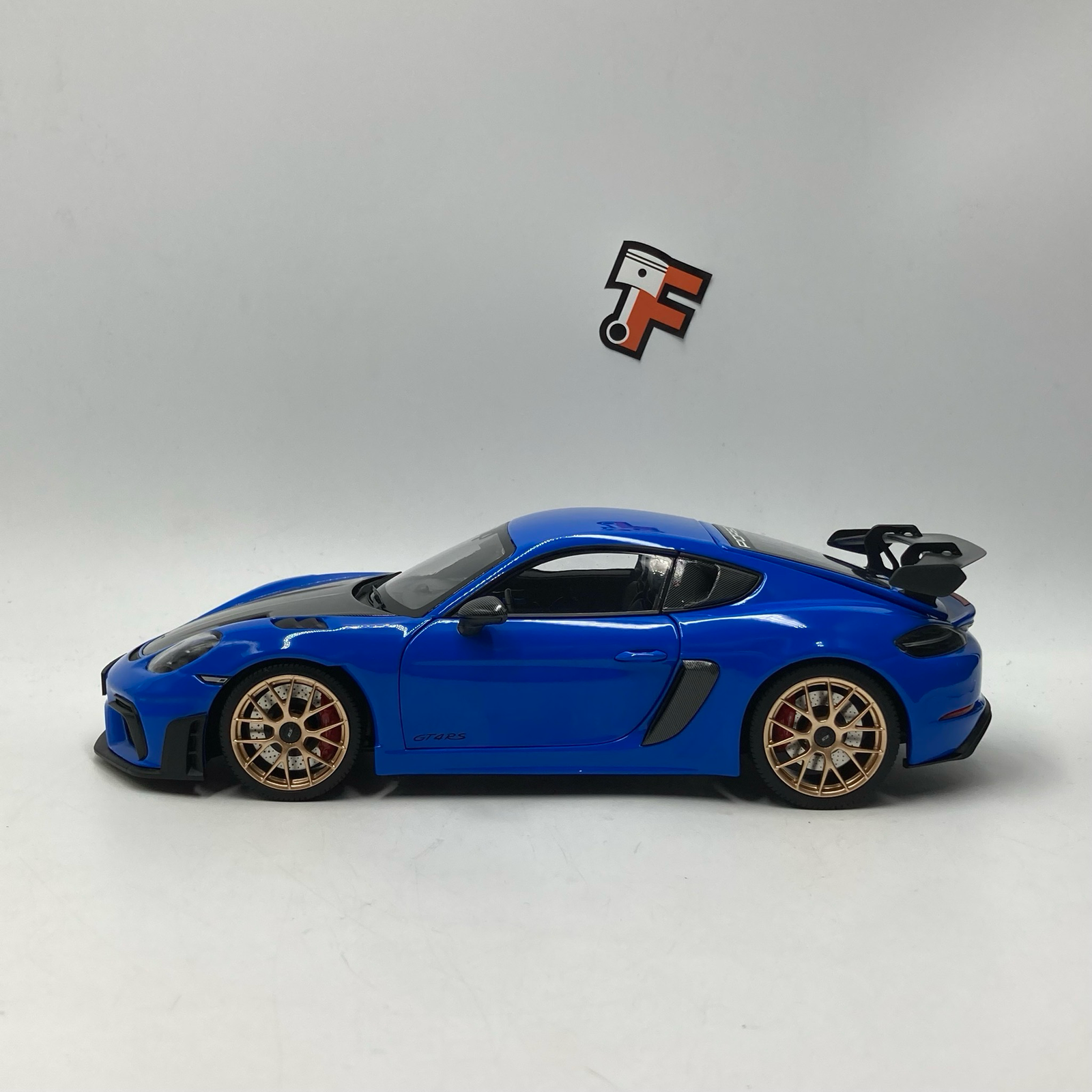 Porsche Cayman GT4 RS 2024 - Blue Weissach Package – Image 6