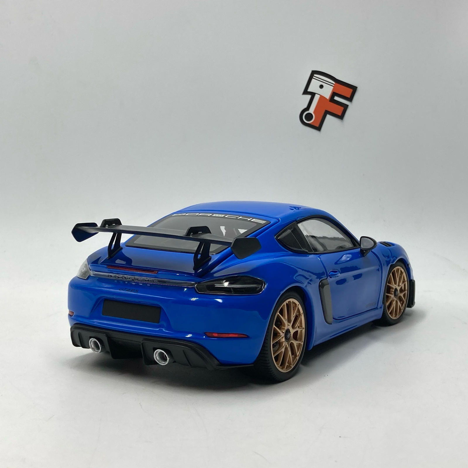 Porsche Cayman GT4 RS 2024 - Blue Weissach Package – Image 2