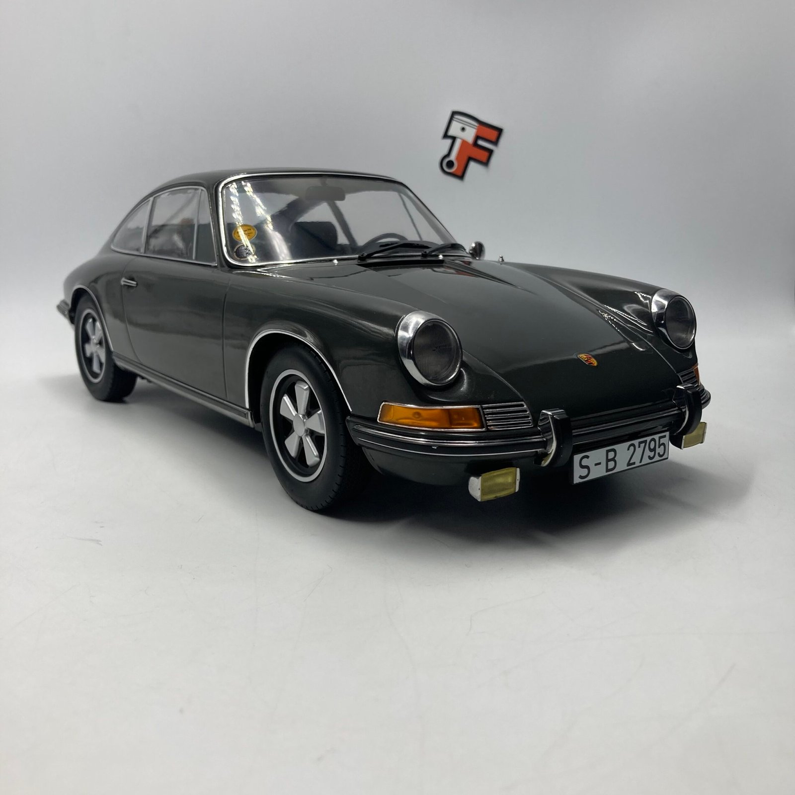 Porsche 911 S 1970 Slate Grey