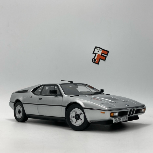 Miniature BMW M1 E26 Silber Metallic 1980 vendue en Suisse
