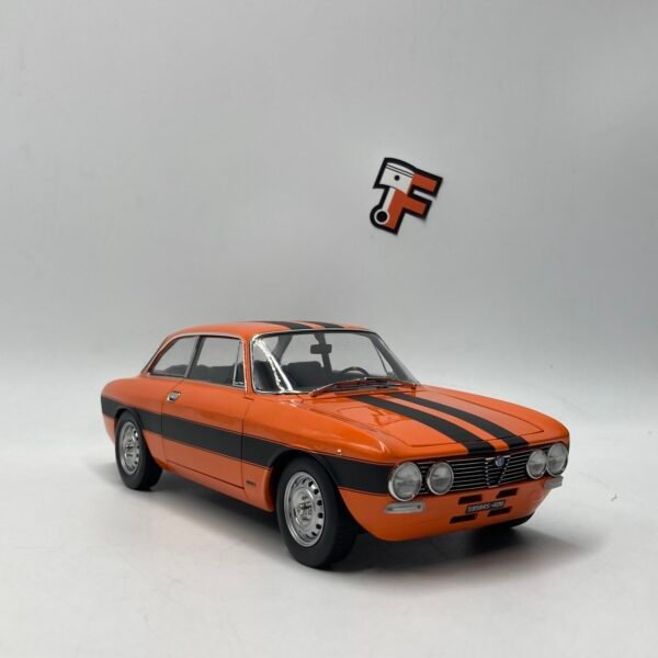 Miniature Alfa Romeo 2000 GTV 1973 rouge 1/18 vendue en Suisse