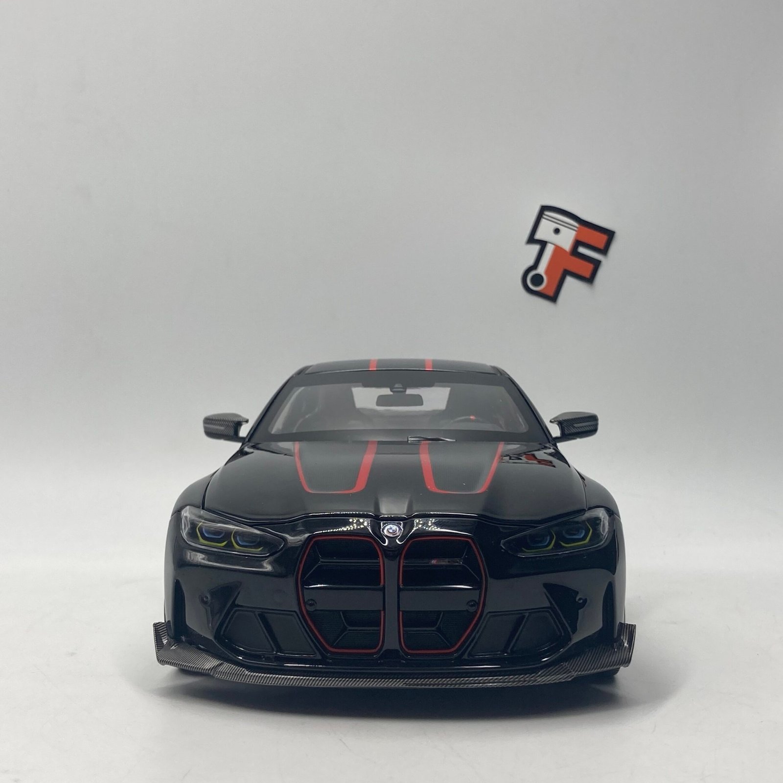 BMW M4 CSL (G82) 2023 Saphir Noir 1/18 – Image 8