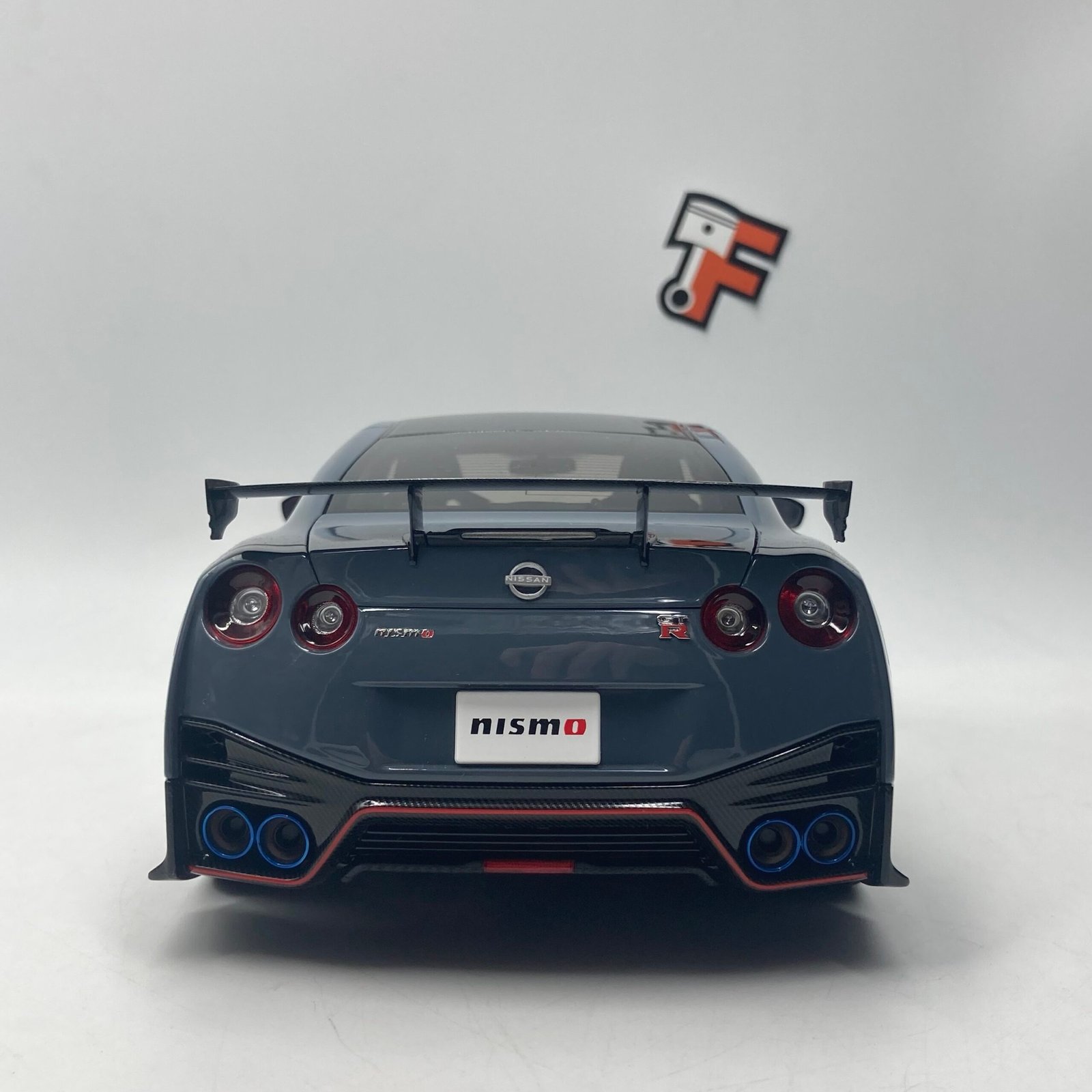 Nissan GT-R (R35) Nismo Special Edition Stealth Grey 1/18 – Image 5