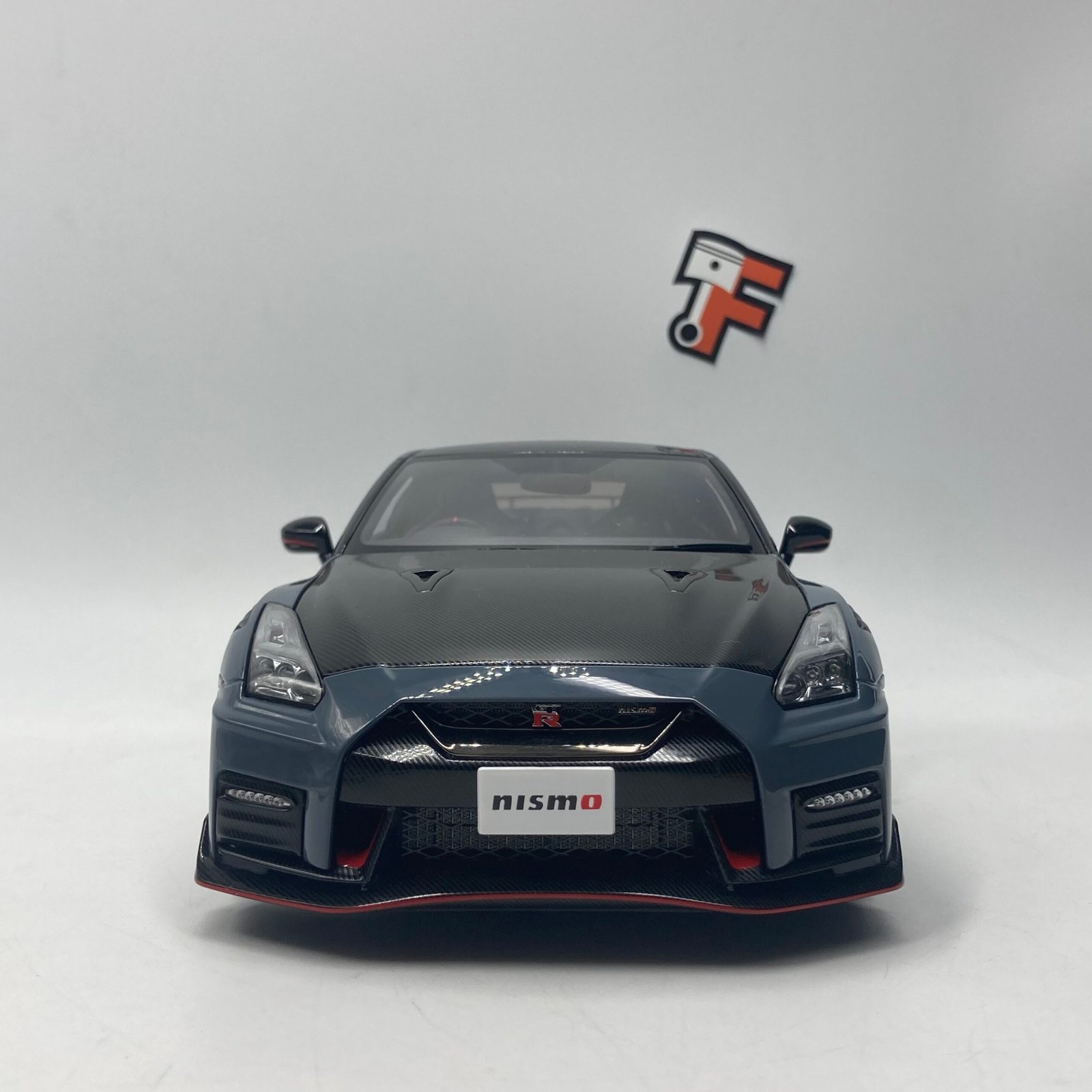 Nissan GT-R (R35) Nismo Special Edition Stealth Grey 1/18 – Image 6