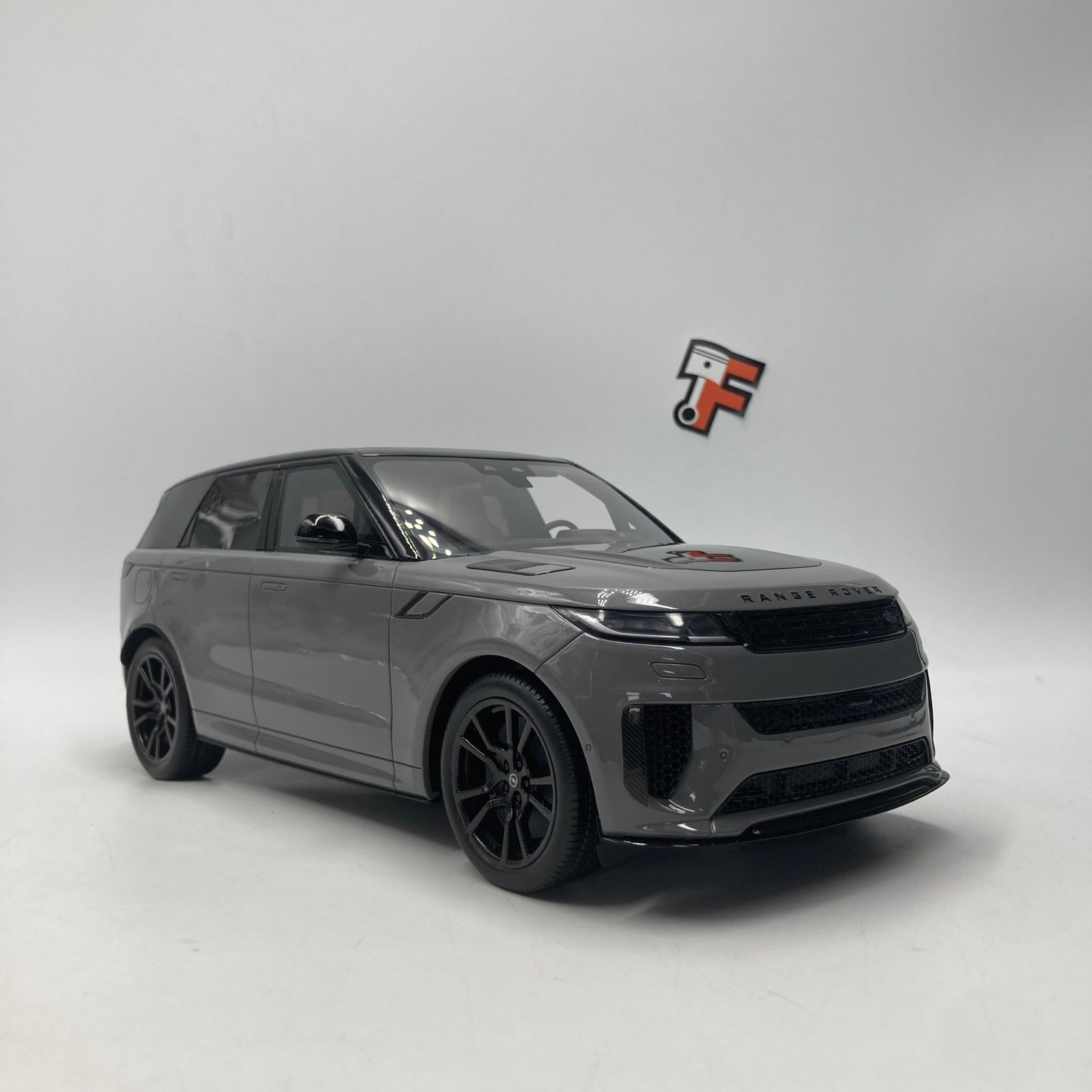 Miniature Range Rover Sport SV Edition Two GT0539 vendue en Suisse