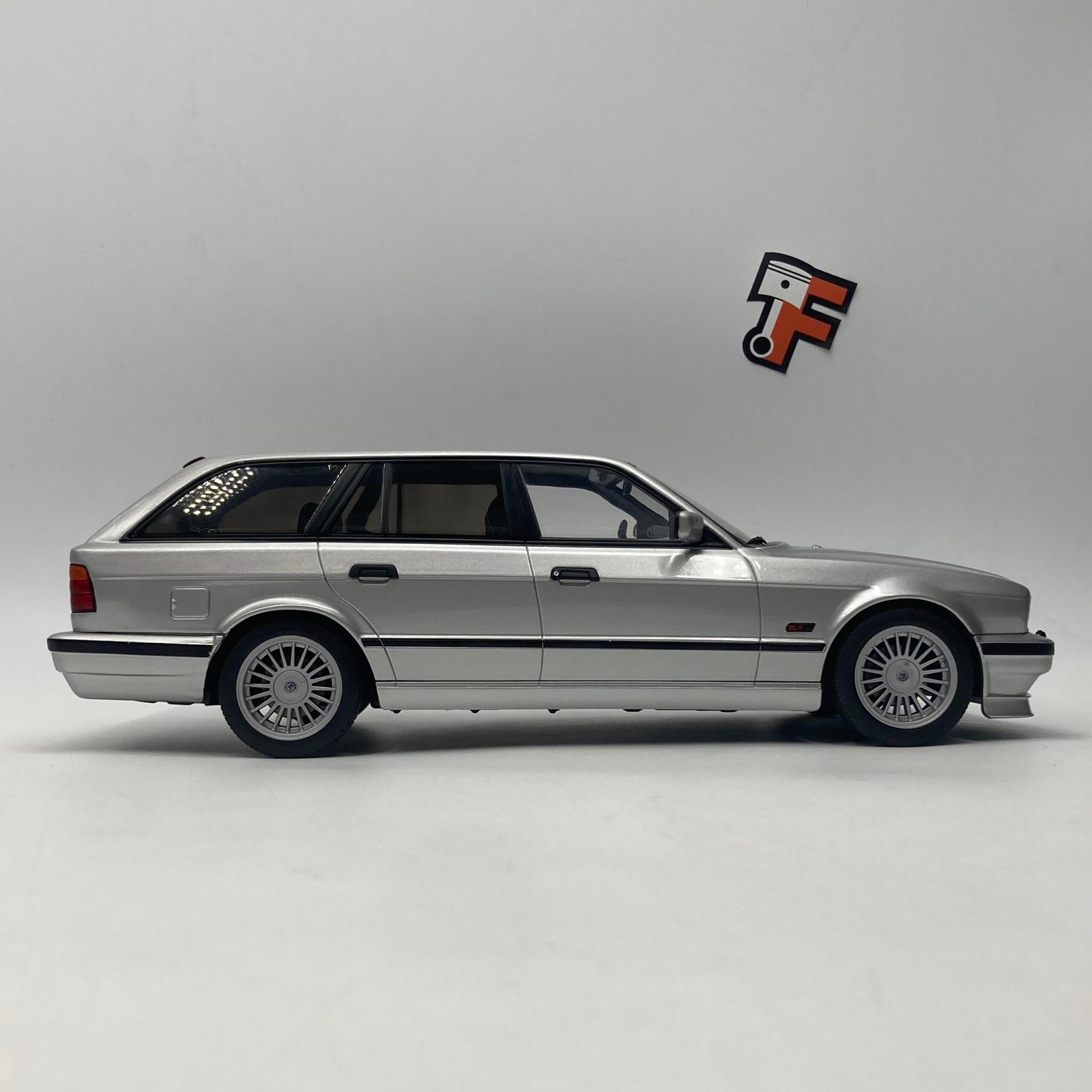 BMW Alpina B10 4.6 Touring – Image 8