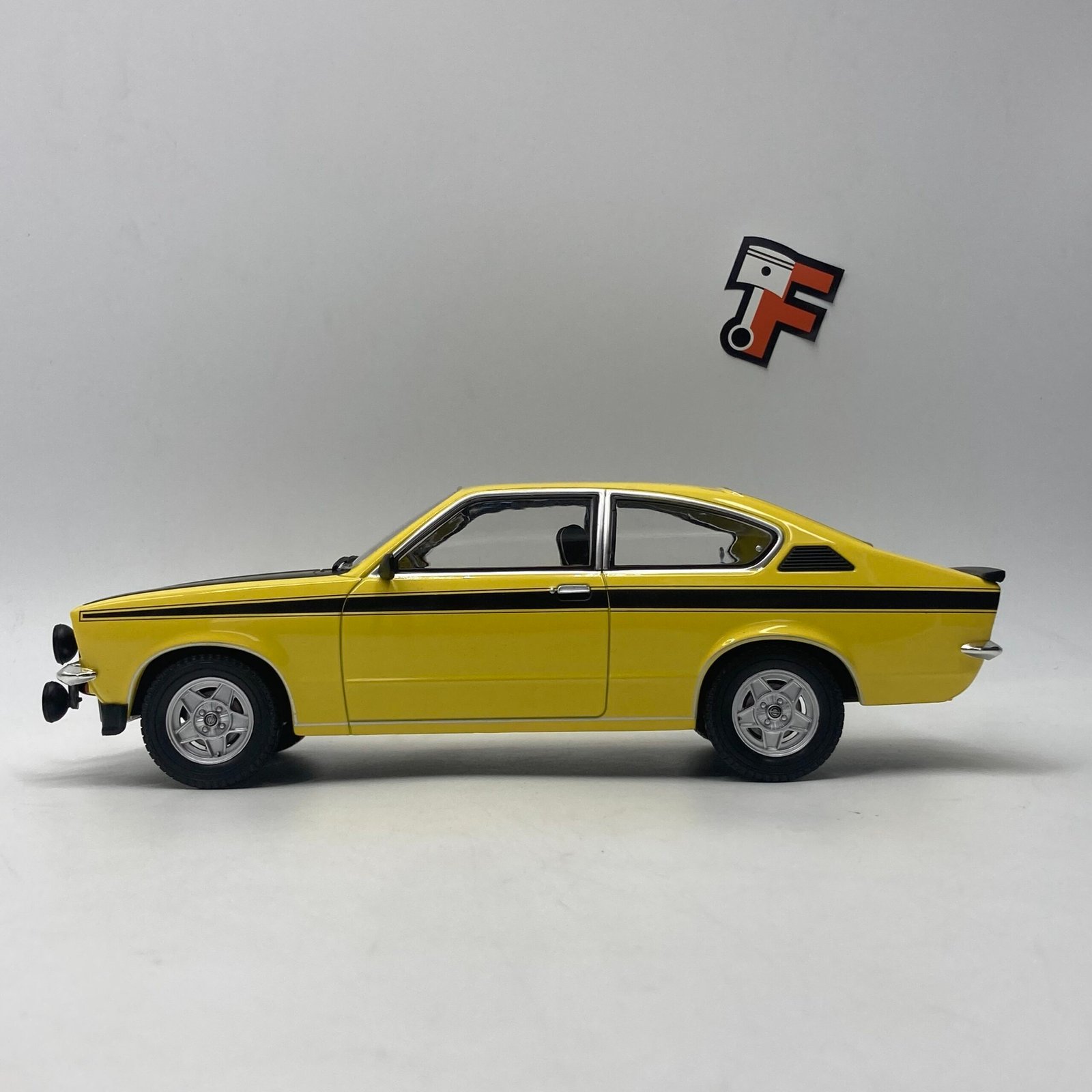 Opel Kadett C Coupe GT/E Yellow – Image 4