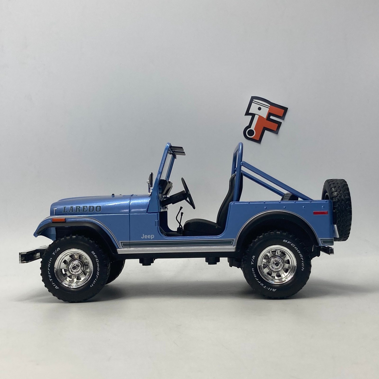 Jeep CJ-7 Laredo Blue – Image 4