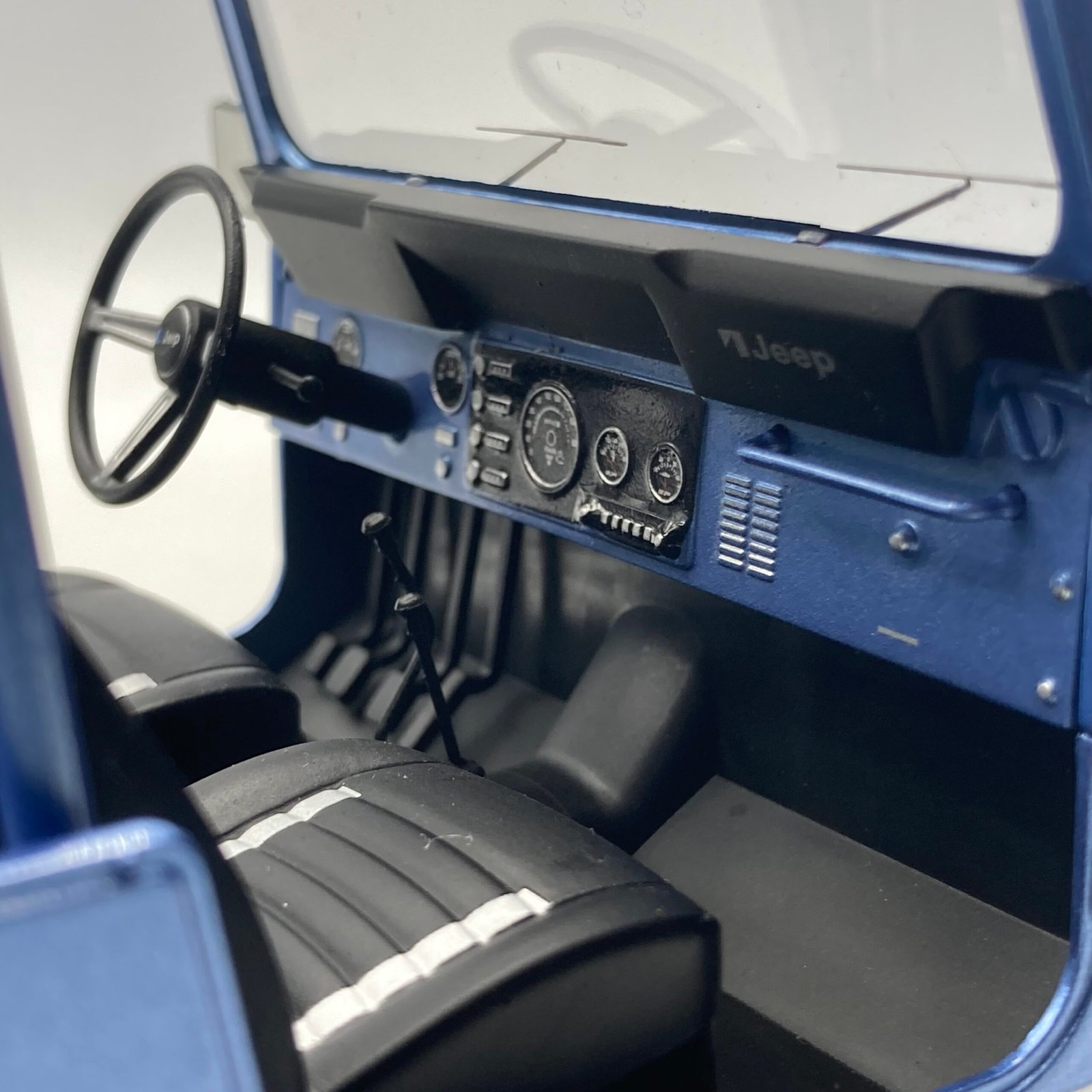 Jeep CJ-7 Laredo Blue – Image 11