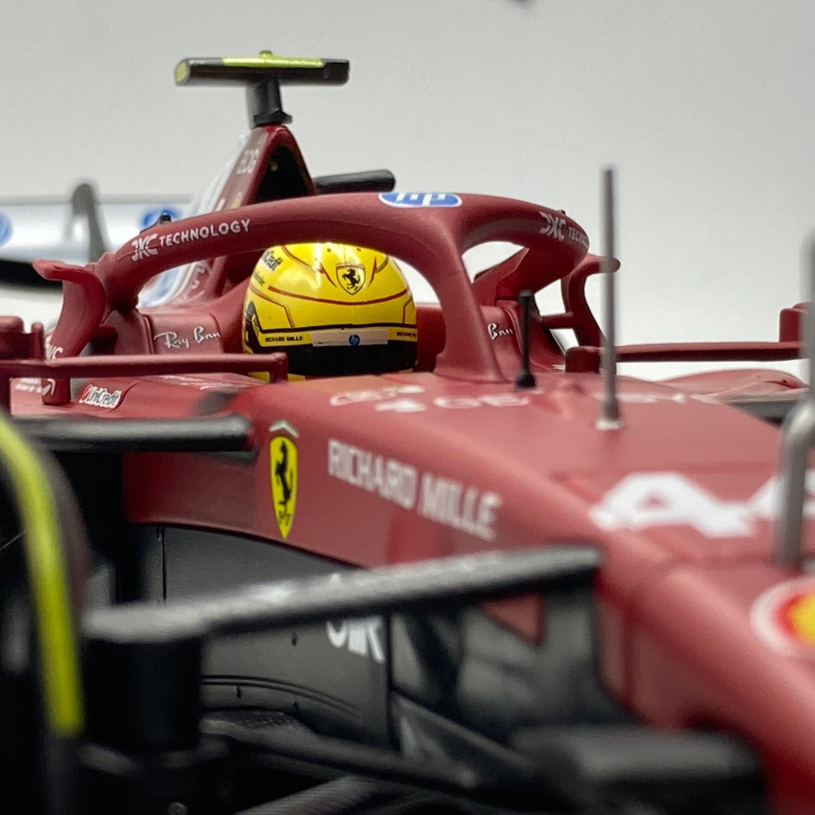 Ferrari SF-25 Formula Racing L.Hamilton – Image 10