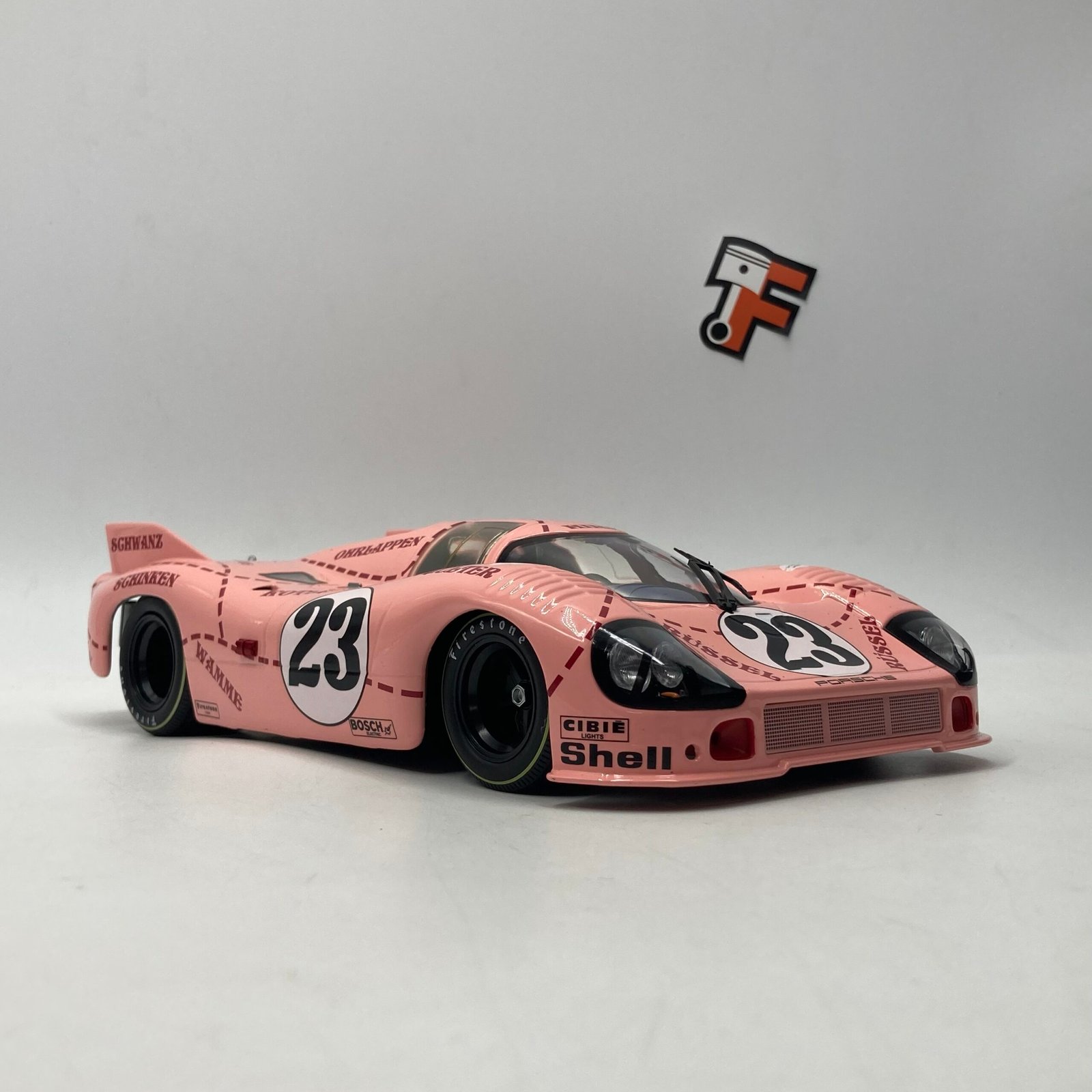Miniature Porsche 917/20 Pink Pig Le Mans 1971 1/18 vendue en Suisse