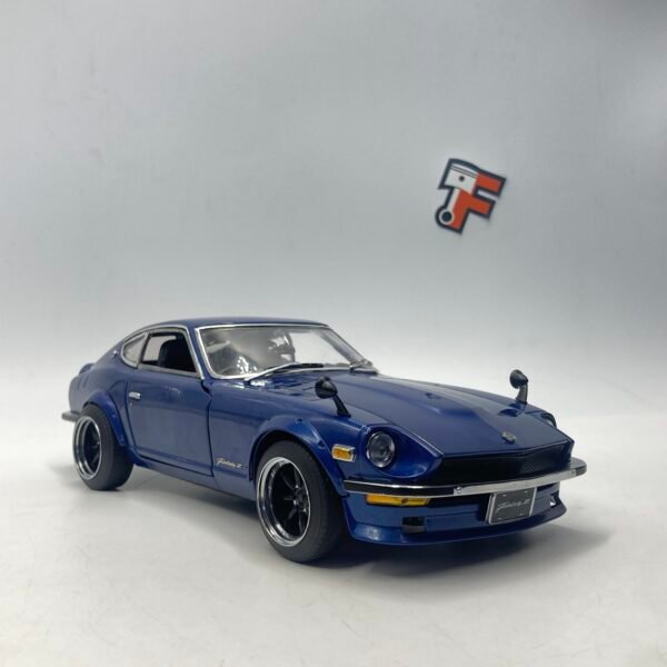Miniature Datsun/Nissan 1971 Fairlady Z S30 Midnight Blue vendue en Suisse