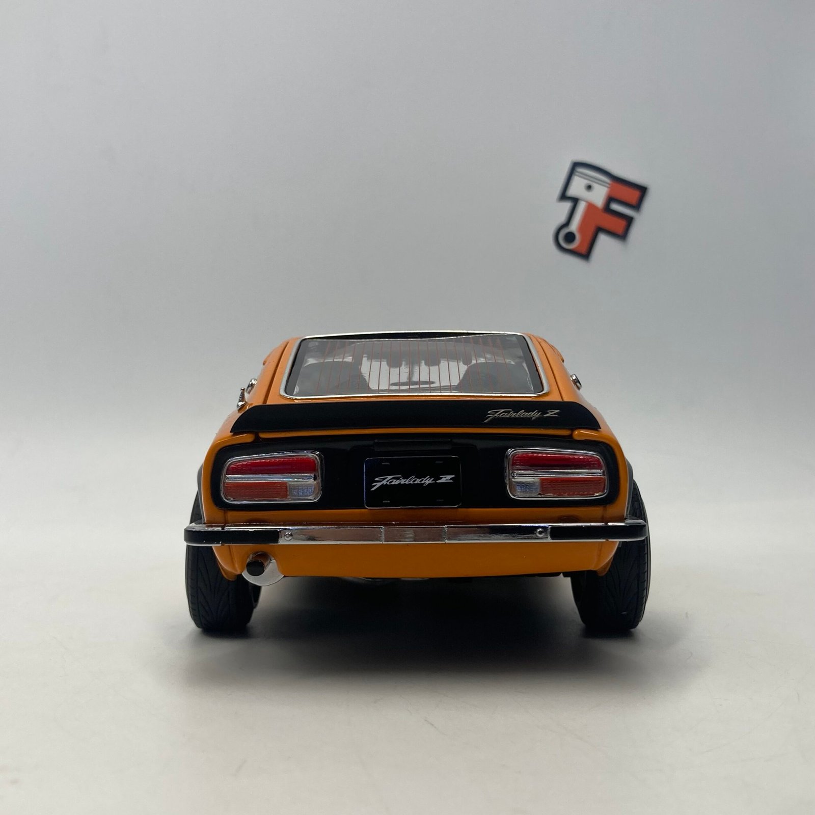 Datsun/Nissan 1971 Fairlady Z (S30) Orange – Image 6