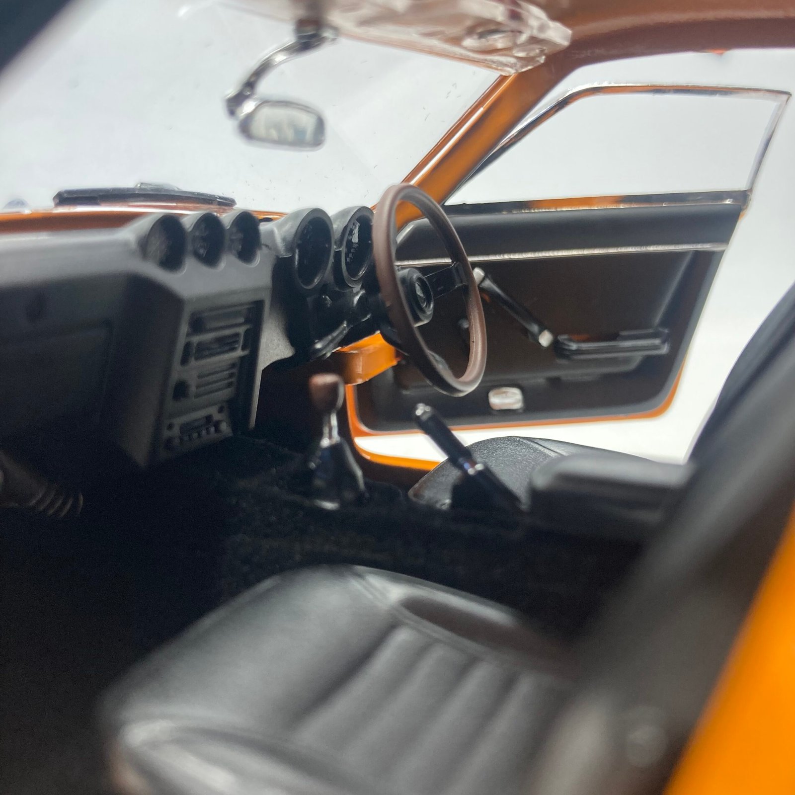 Datsun/Nissan 1971 Fairlady Z (S30) Orange – Image 10