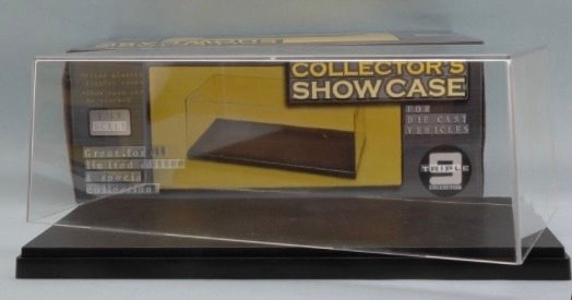 Cloche de protection transparente pour miniature 1/18 vendue en Suisse