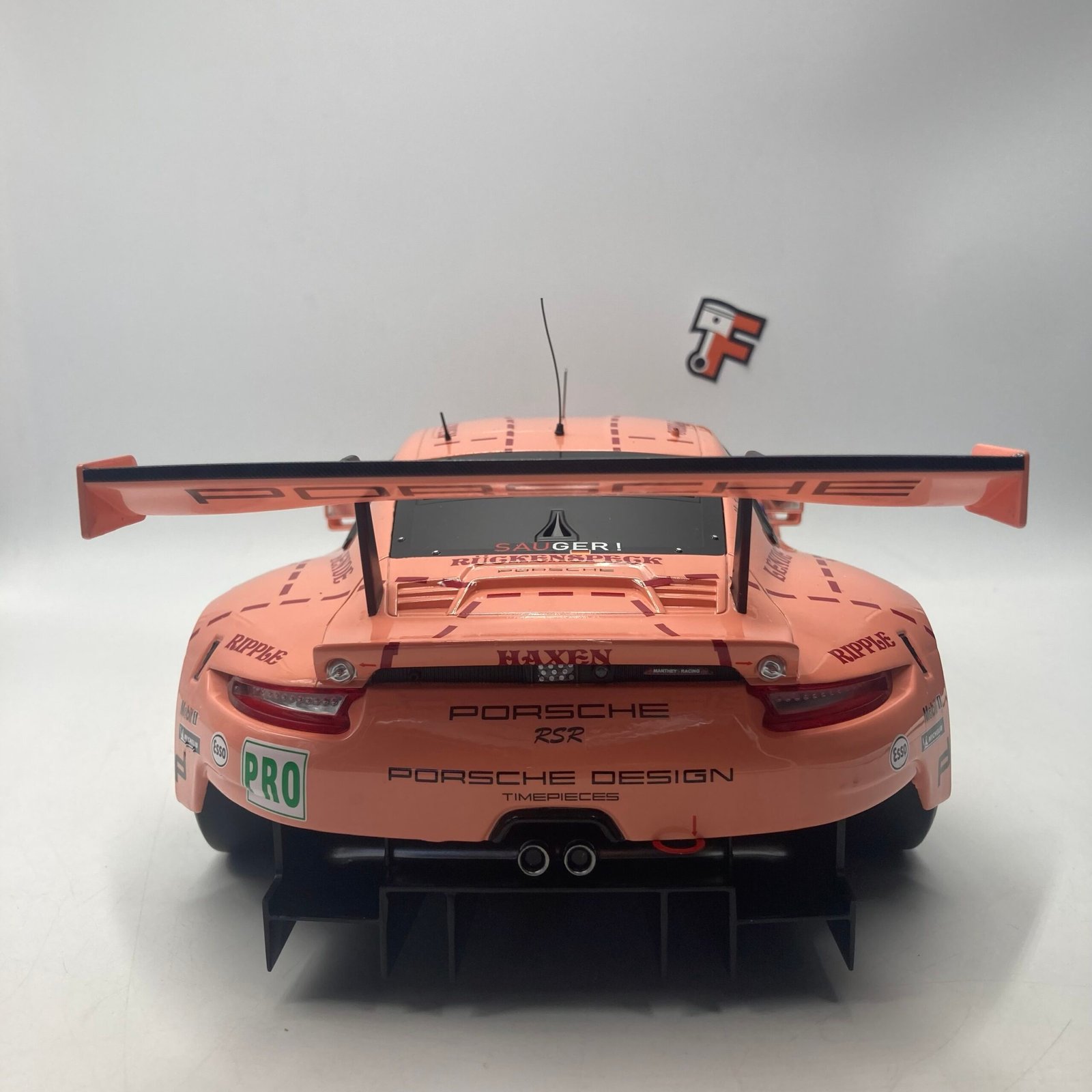 Miniature Porsche 911 991 RSR #92 24H Le Mans 2018 1/12 vendue en Suisse