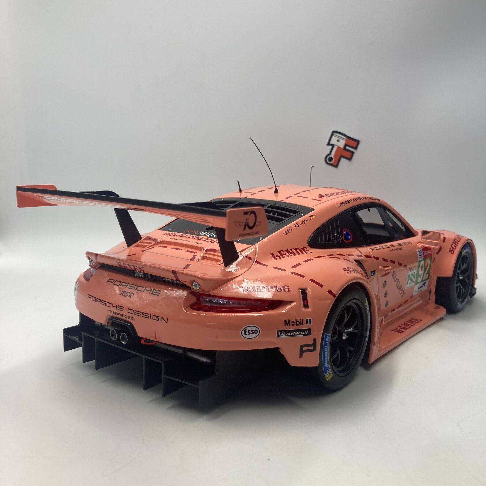 Miniature Porsche 911 991 RSR #92 24H Le Mans 2018 1/12 vendue en Suisse
