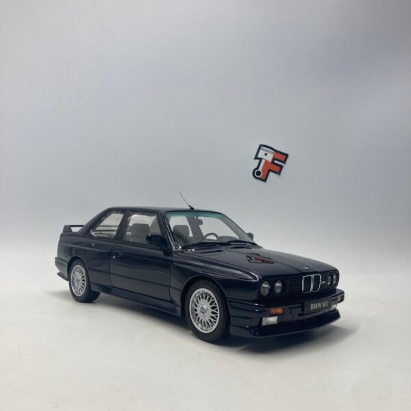 Miniature BMW M3 E30 Europameister 1/18 OT1216 vendue en Suisse