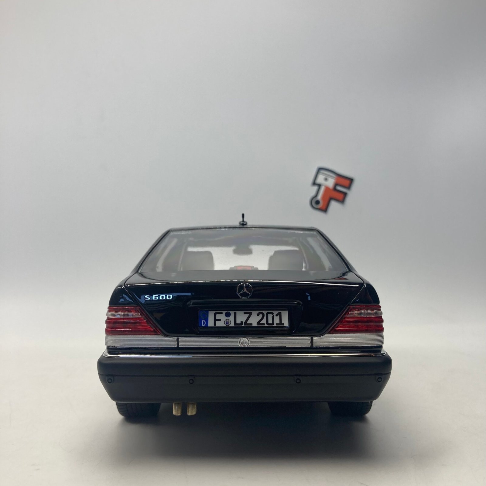 Mercedes-Benz S600 1997 Obsidian Black metallic – Image 6