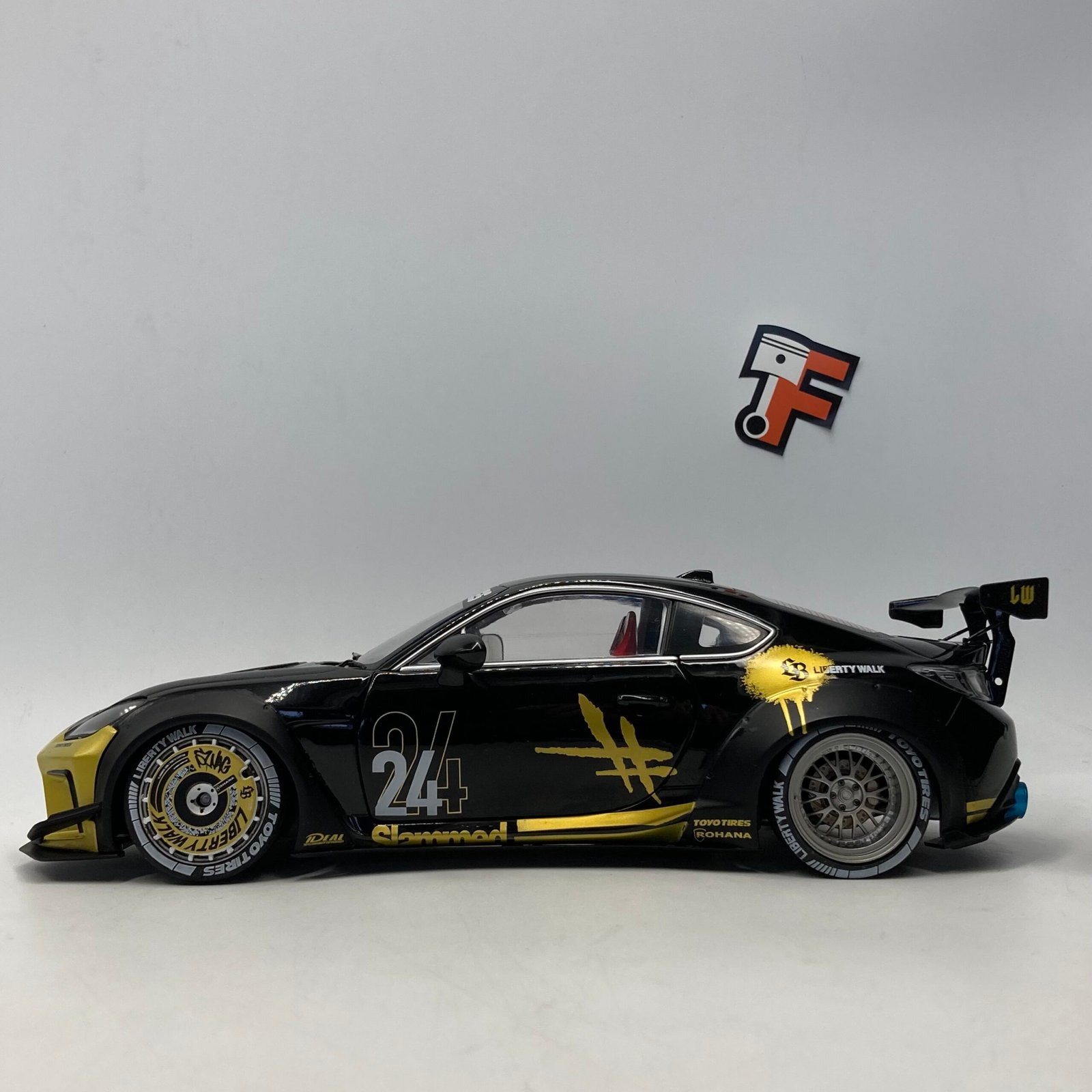 Toyota GR86 With Liberty Walk Body Kit – Image 4