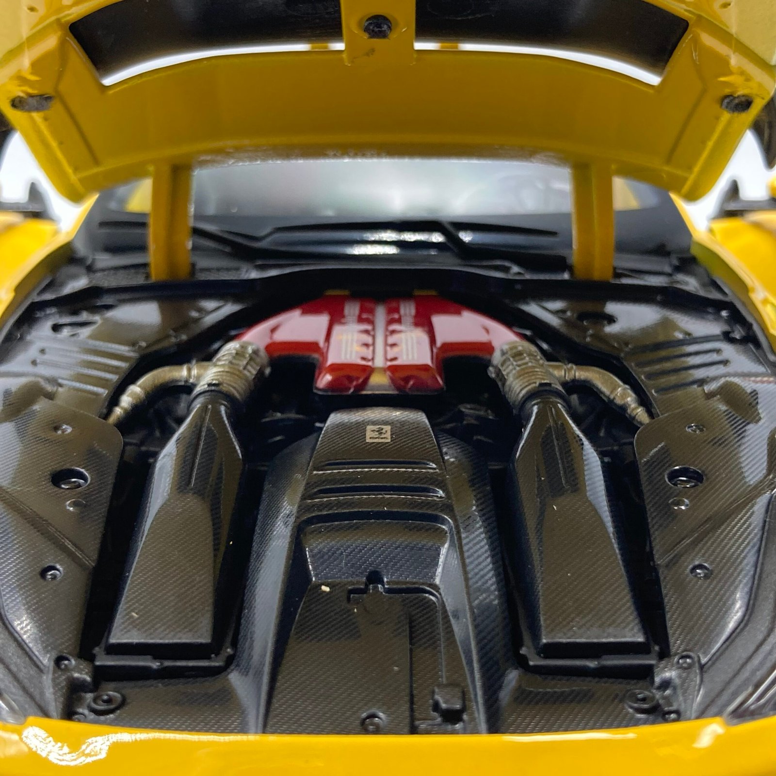 Ferrari 812 Competizione Yellow – Image 11