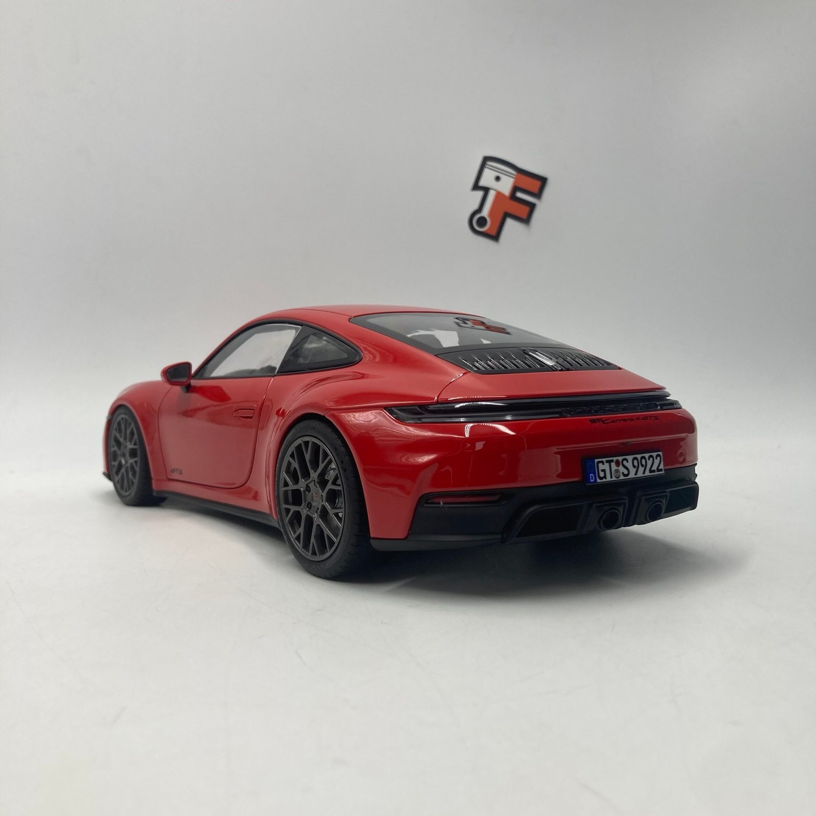 Porsche 911 Carrera 4 GTS 2024 Guards Red – Image 5