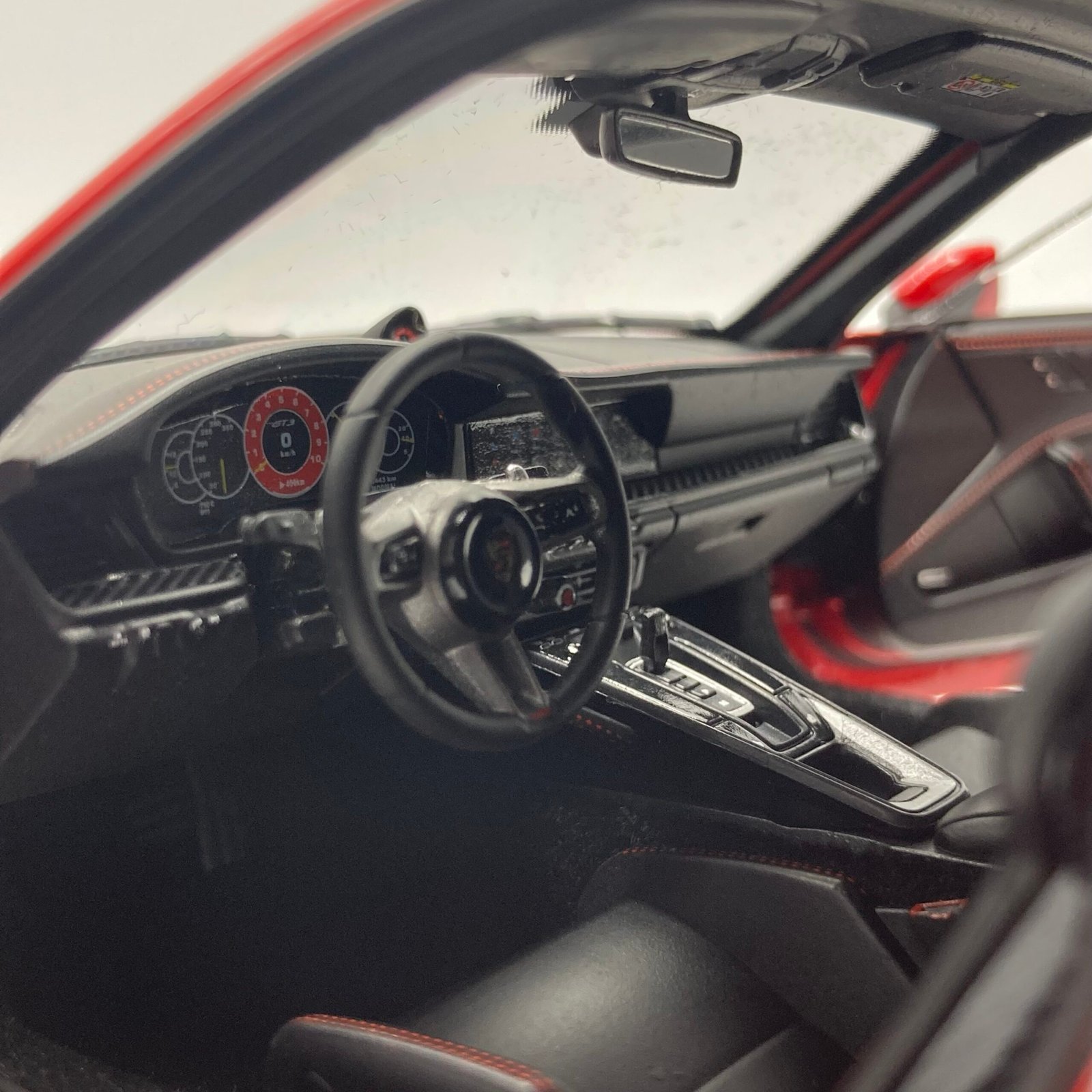 Porsche 911 Carrera 4 GTS 2024 Guards Red – Image 9