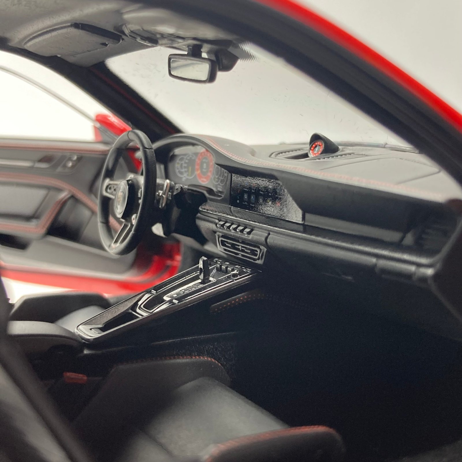 Porsche 911 Carrera 4 GTS 2024 Guards Red – Image 10