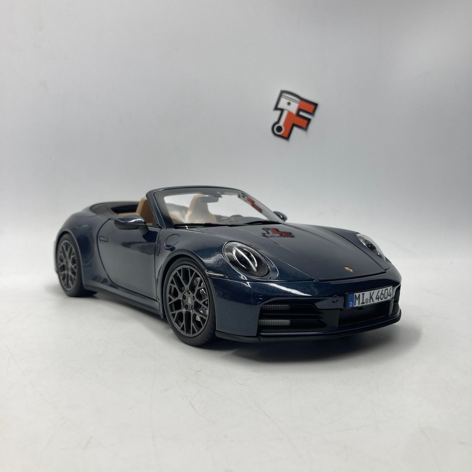 Miniature Porsche 911 Carrera S Cabriolet 2024 Yachtingblue vendue en Suisse