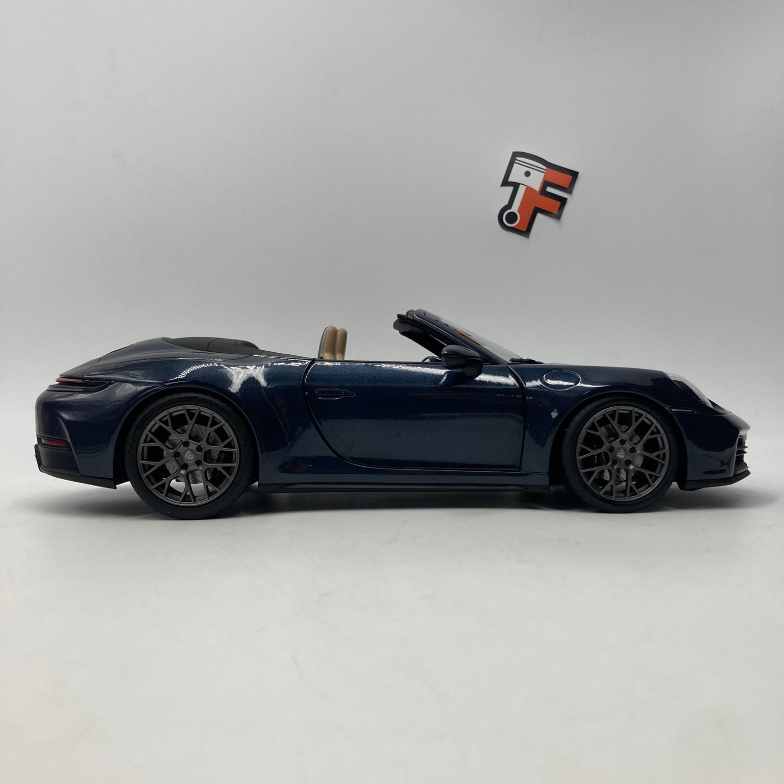 Porsche 911 992.2 Carrera S Cabriolet 2025 Yachtingbluemetallic – Image 8