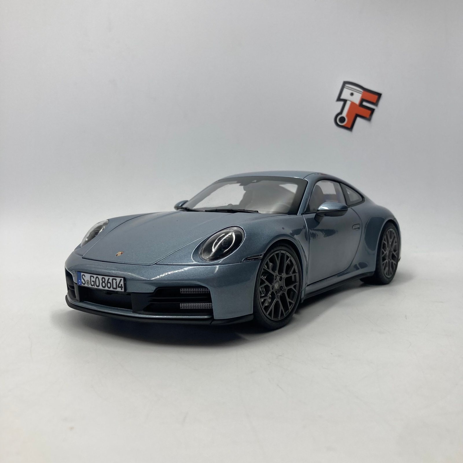 Porsche 911 992.2 Carrera 2025 Polarsilbermetallic – Image 3