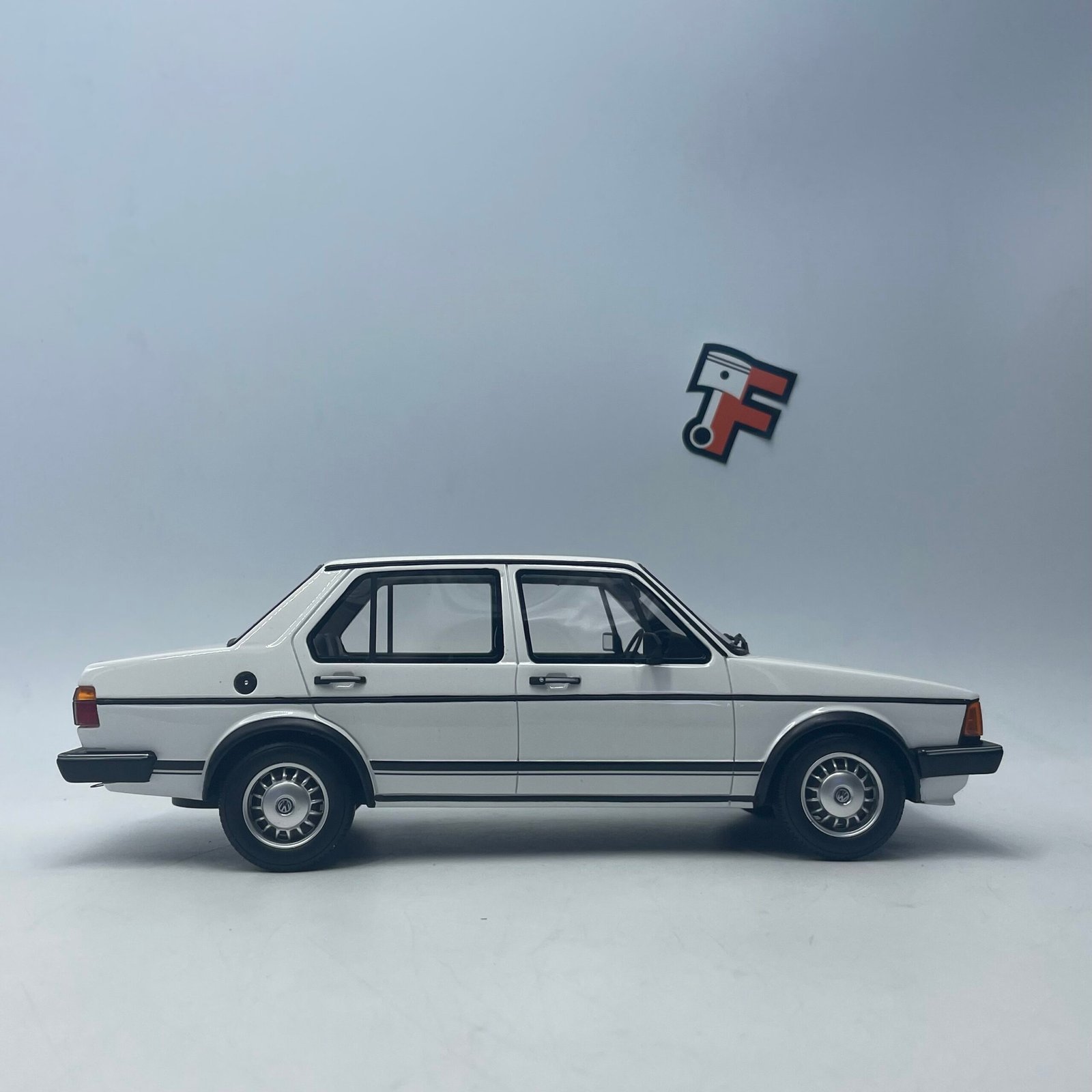 Volkswagen Jetta 1.8 GLI White – Image 8
