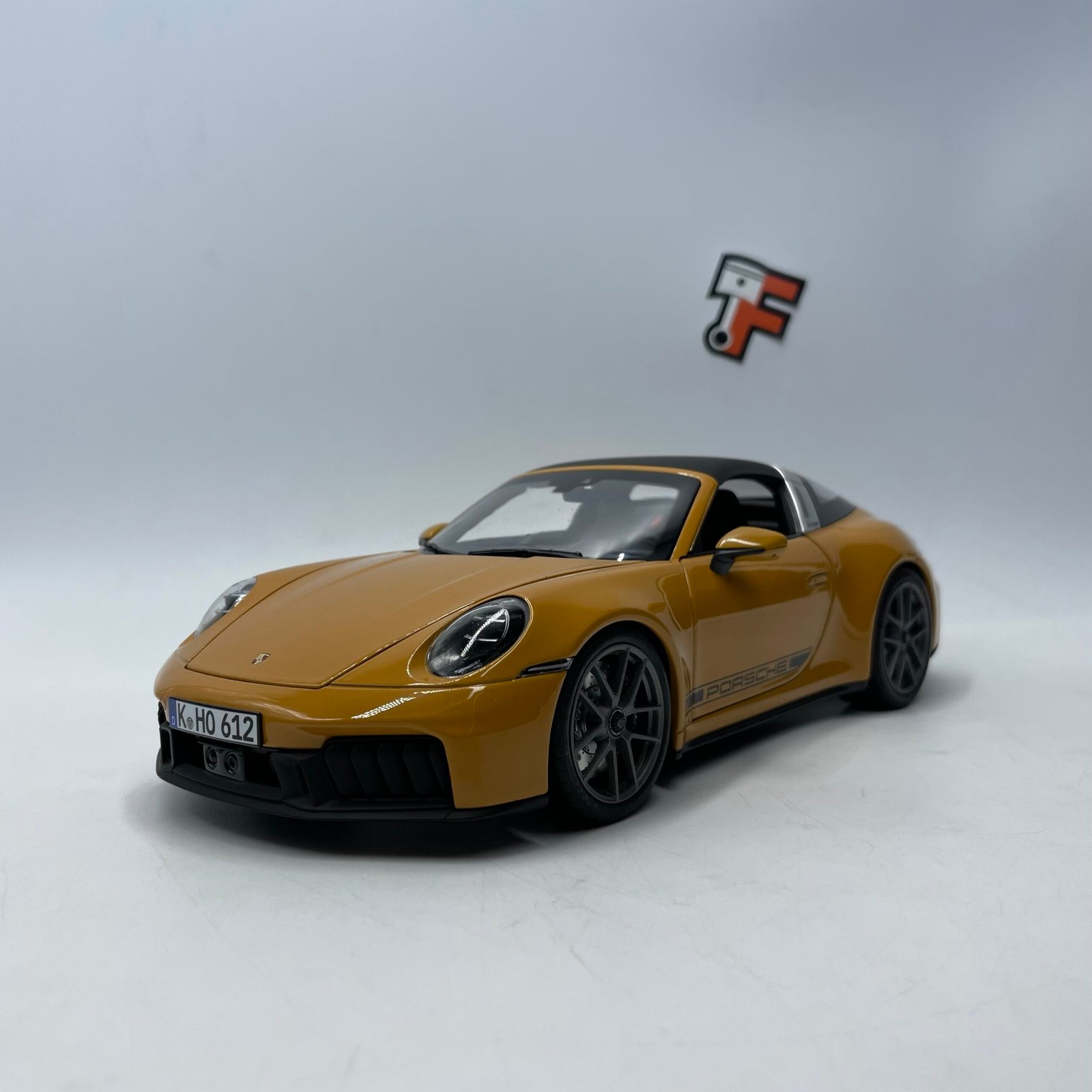 Porsche 911 Targa 4 GTS 2025 Bahamayellow – Image 3
