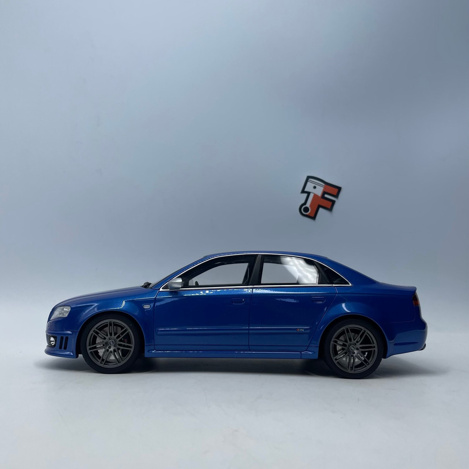 Audi RS4 B7 Sedan 2007 Sprint Blue – Image 4