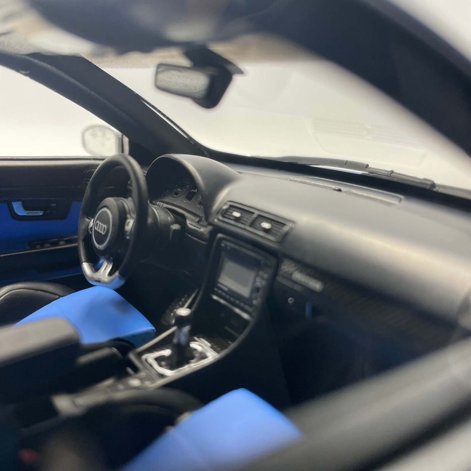 Audi RS4 B7 Sedan 2007 Sprint Blue – Image 10