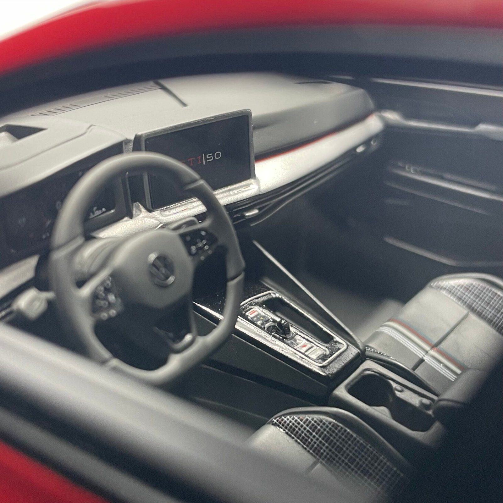 Volkswagen Golf GTI "50th Edition" 2024 tord – Image 9