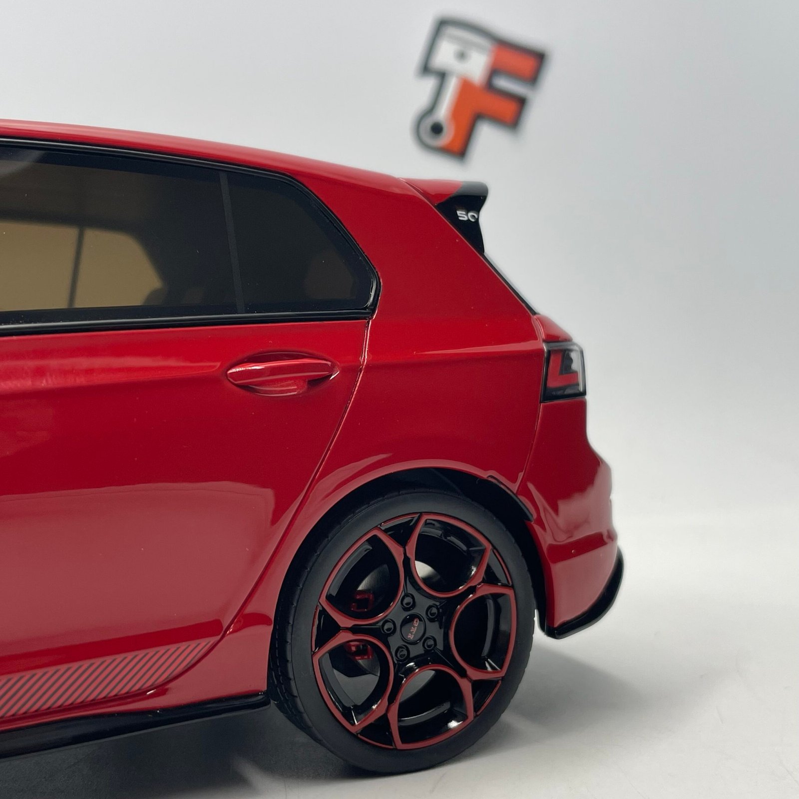 Volkswagen Golf GTI "50th Edition" 2024 tord – Image 12