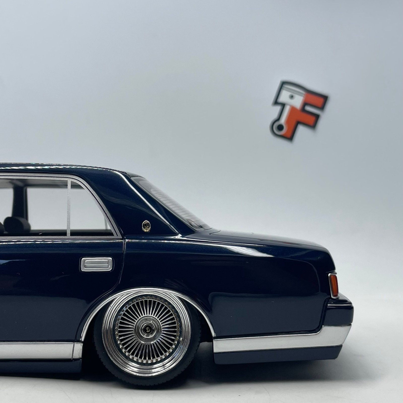 Toyota Century V12 Stance – Image 10
