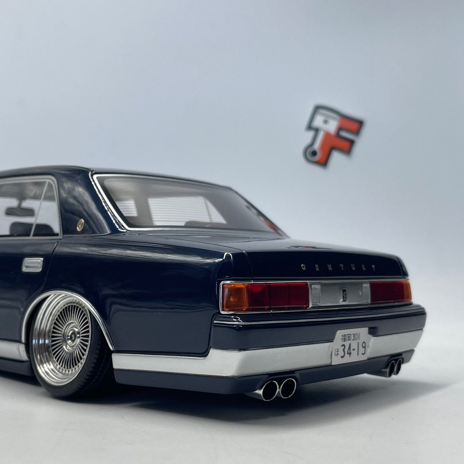 Toyota Century V12 Stance – Image 11