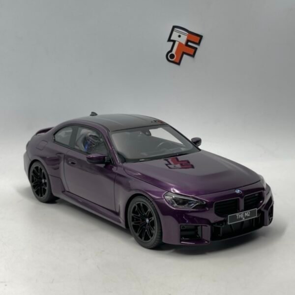 Miniature BMW M2 G87 2023 Twilight Purple GT Spirit 1/18 vendue en Suisse