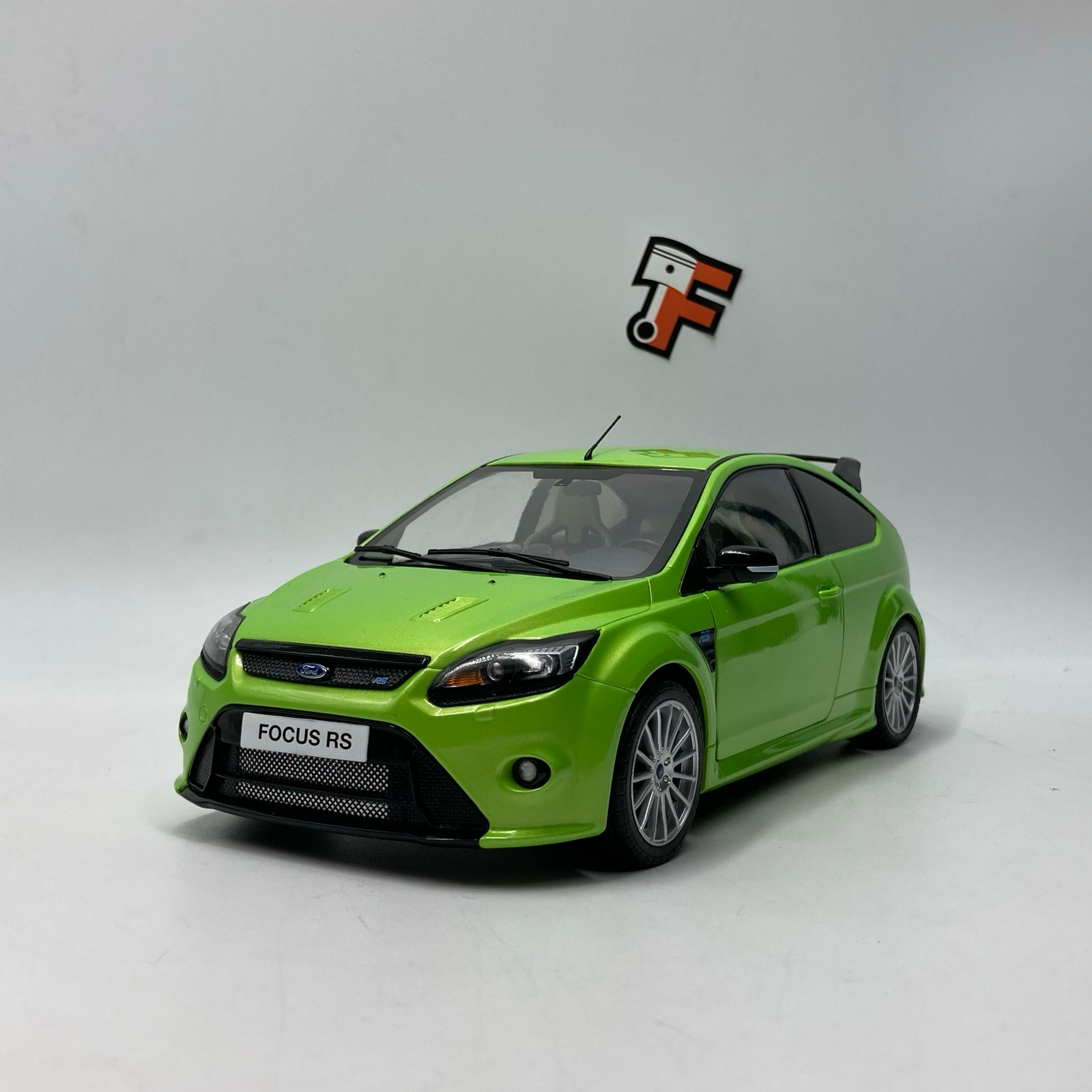 Ford Focus RS MK2 Ultimate Green Metallic 2009 – Image 3