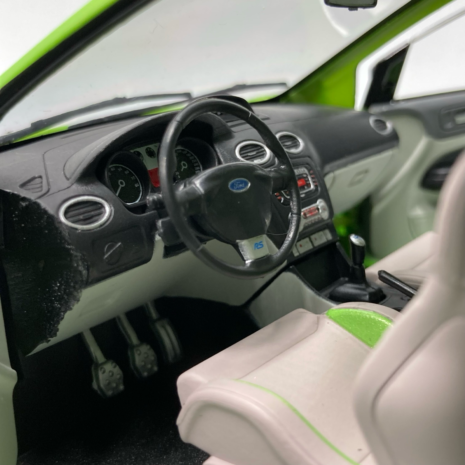 Ford Focus RS MK2 Ultimate Green Metallic 2009 – Image 8