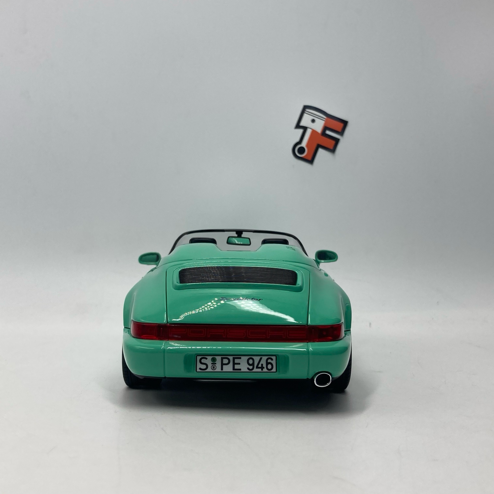 Porsche 911 964 Speedster Mint Green – Image 5