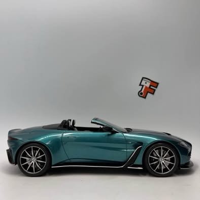 Aston Martin V12 Vantage Roadster Coupe 2023 Tayos Turquoise – Image 5