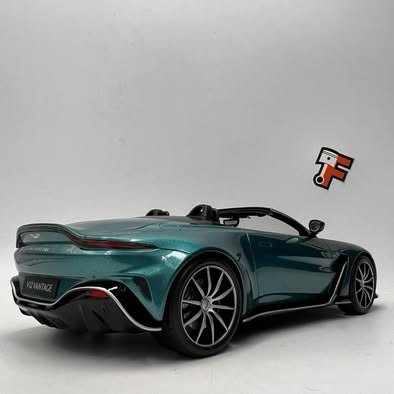 Aston Martin V12 Vantage Roadster Coupe 2023 Tayos Turquoise – Image 4