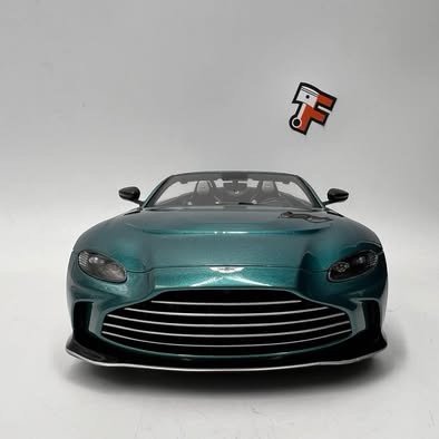Aston Martin V12 Vantage Roadster Coupe 2023 Tayos Turquoise – Image 2