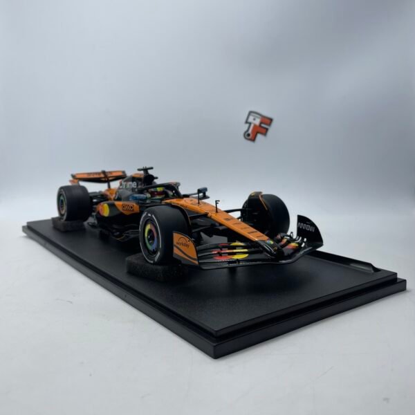 Miniature McLaren MCL39 Oscar Piastri GP China 2025 Solido 1/18 Suisse